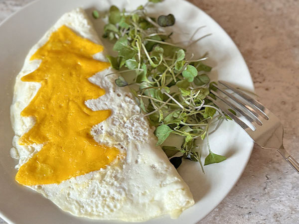 Fun Christmas Breakfast Omelette (Great for Kids)