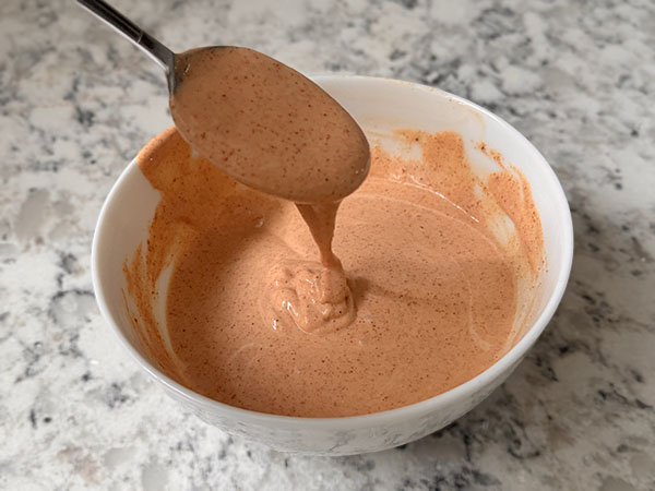 Mayo-based dipping sauce for fried chicken.