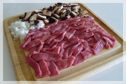 Бефстрагонов пошаговое фото 1