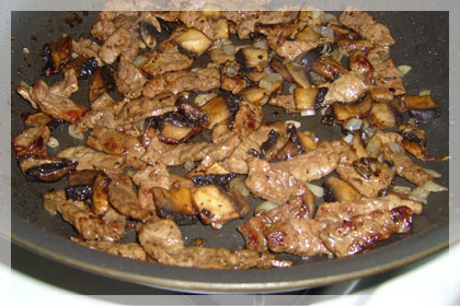 Бефстрагонов пошаговое фото 3