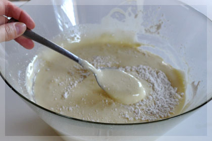 Cake with Strawberry Filling photo instruction 3