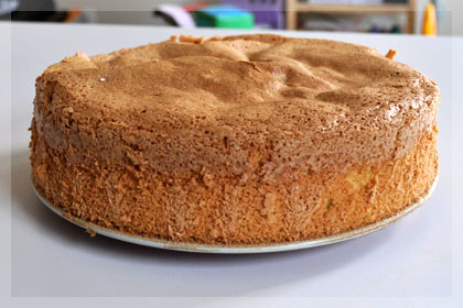 Cake with Strawberry Filling photo instruction 5