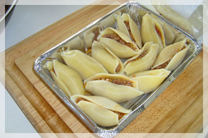 Конкильони Фаршированные Мясом и Сыром пошаговое фото 5