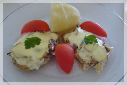 Pork Chops with Sour Cream and Mushrooms