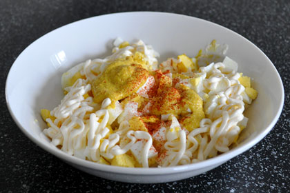 Simple Egg Salad with Paprika photo instruction 2