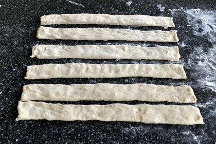 Sausage Rolls (Pigs in Blankets) photo instruction 3